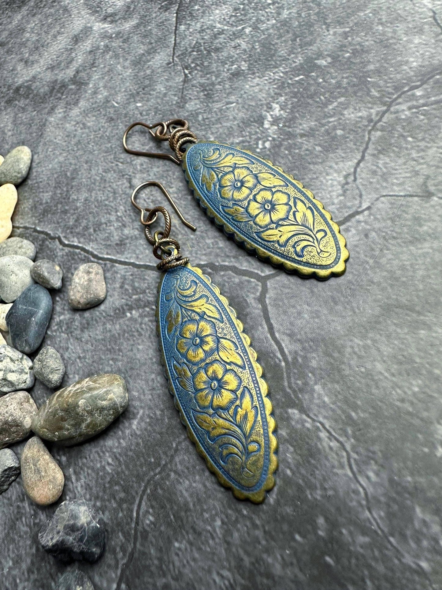 Prairie Oval Floral Metal Earrings