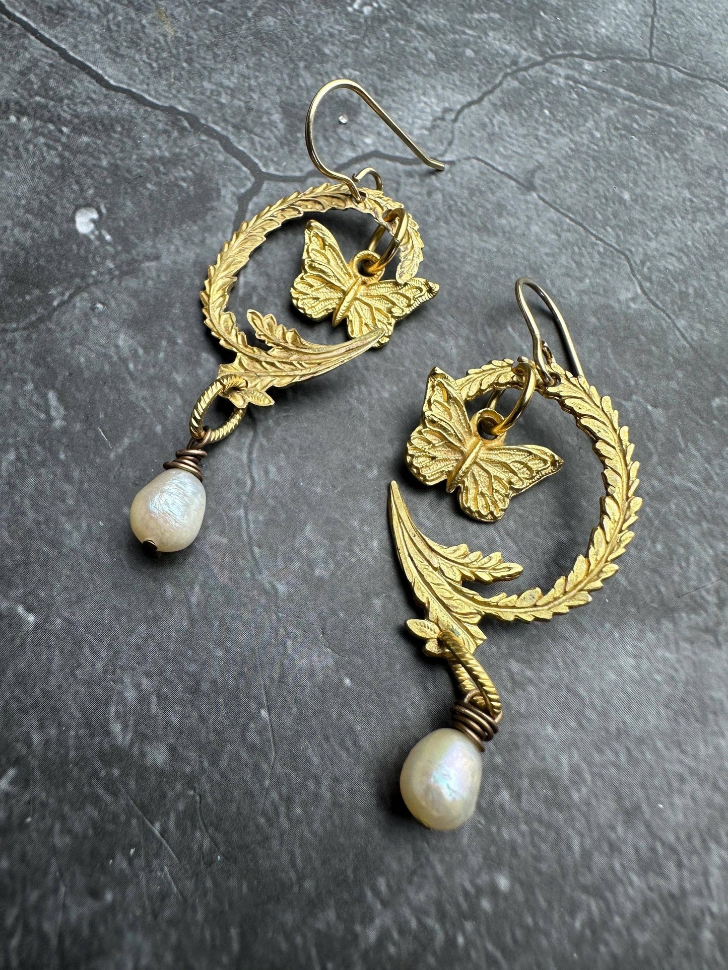 Flourish Moon Pearl Earrings