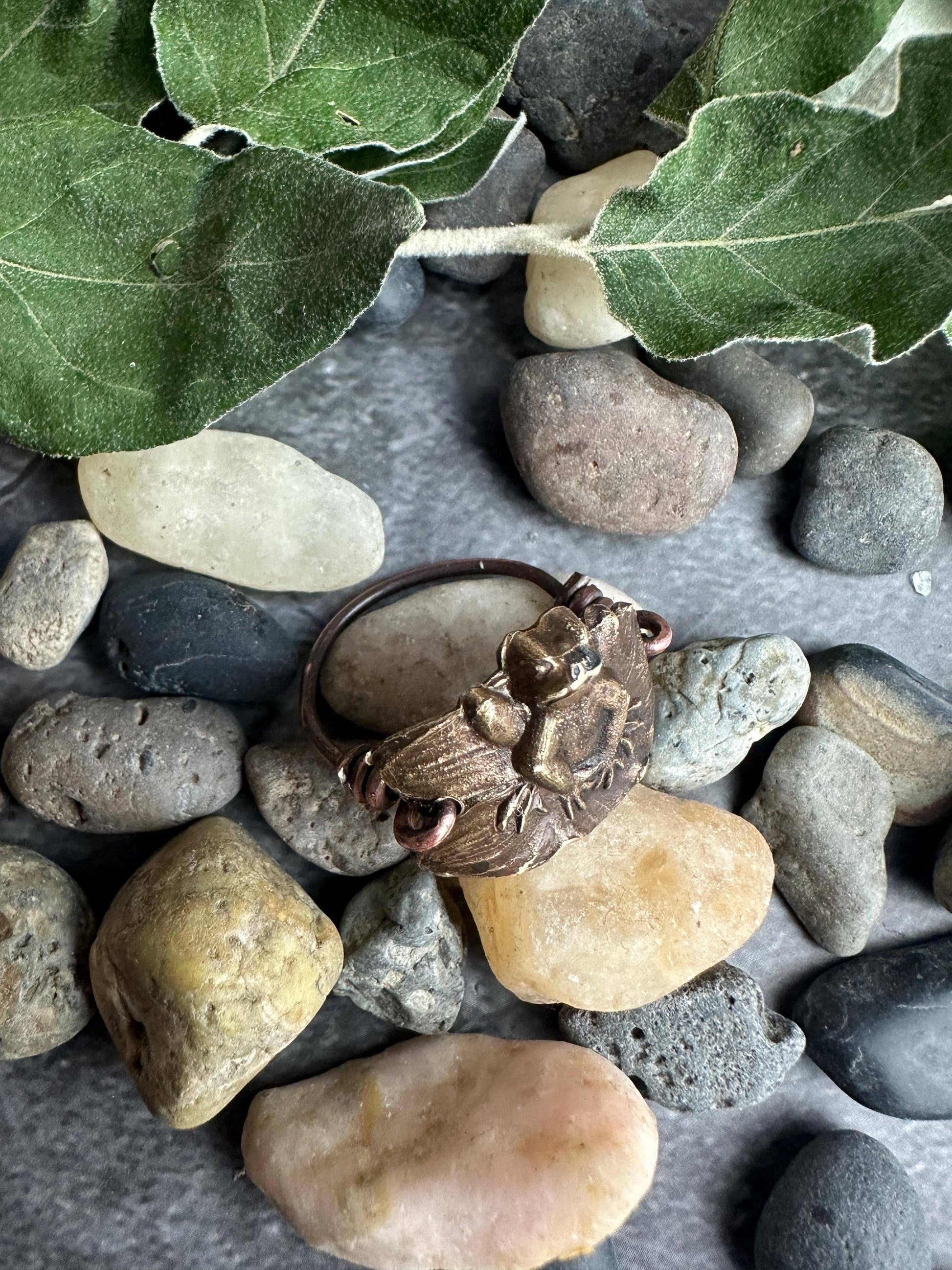 Frog on Lily Pad Ring - Hand Formed Copper & Brass