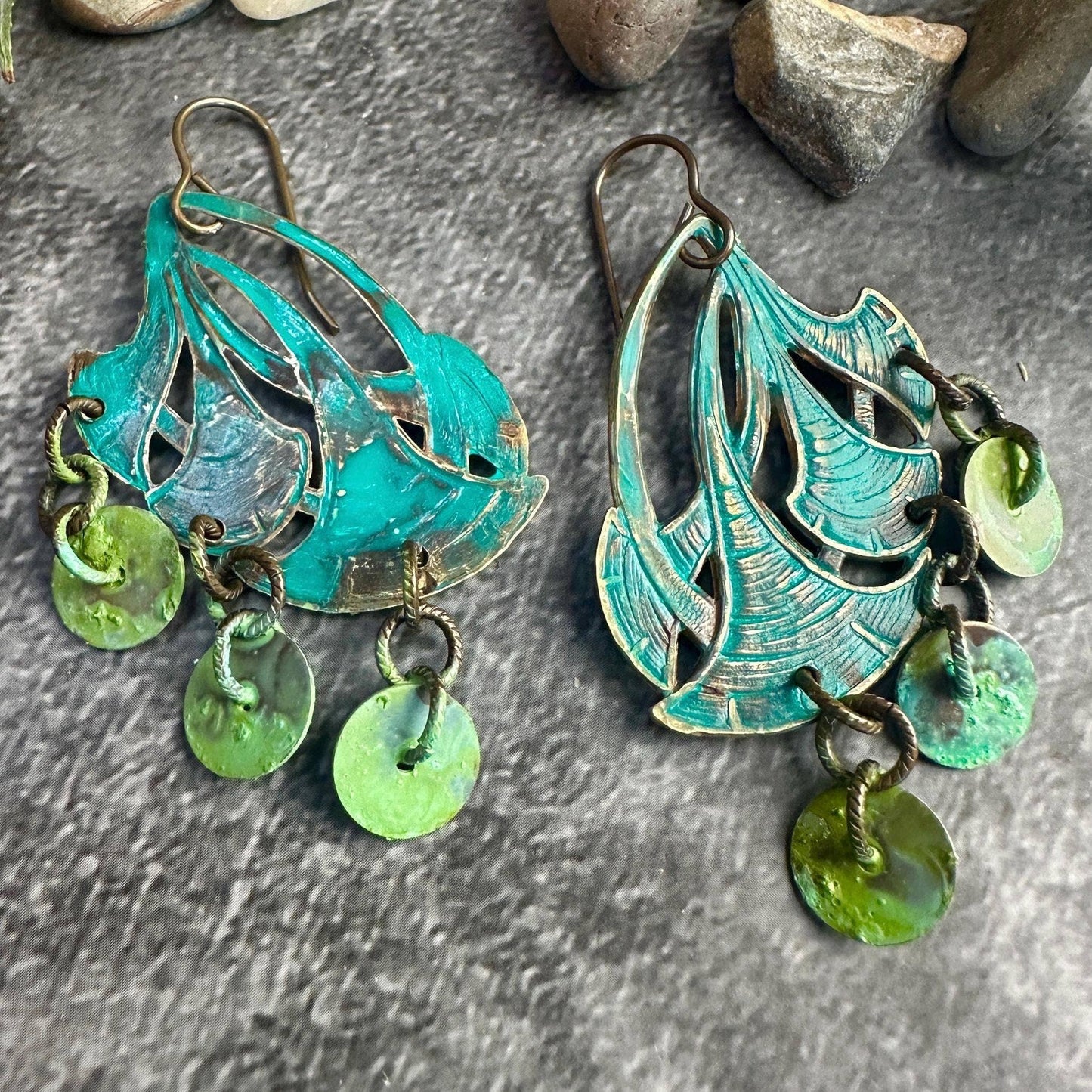 Papyrus Goddess Earrings - Hammered Brass Patina