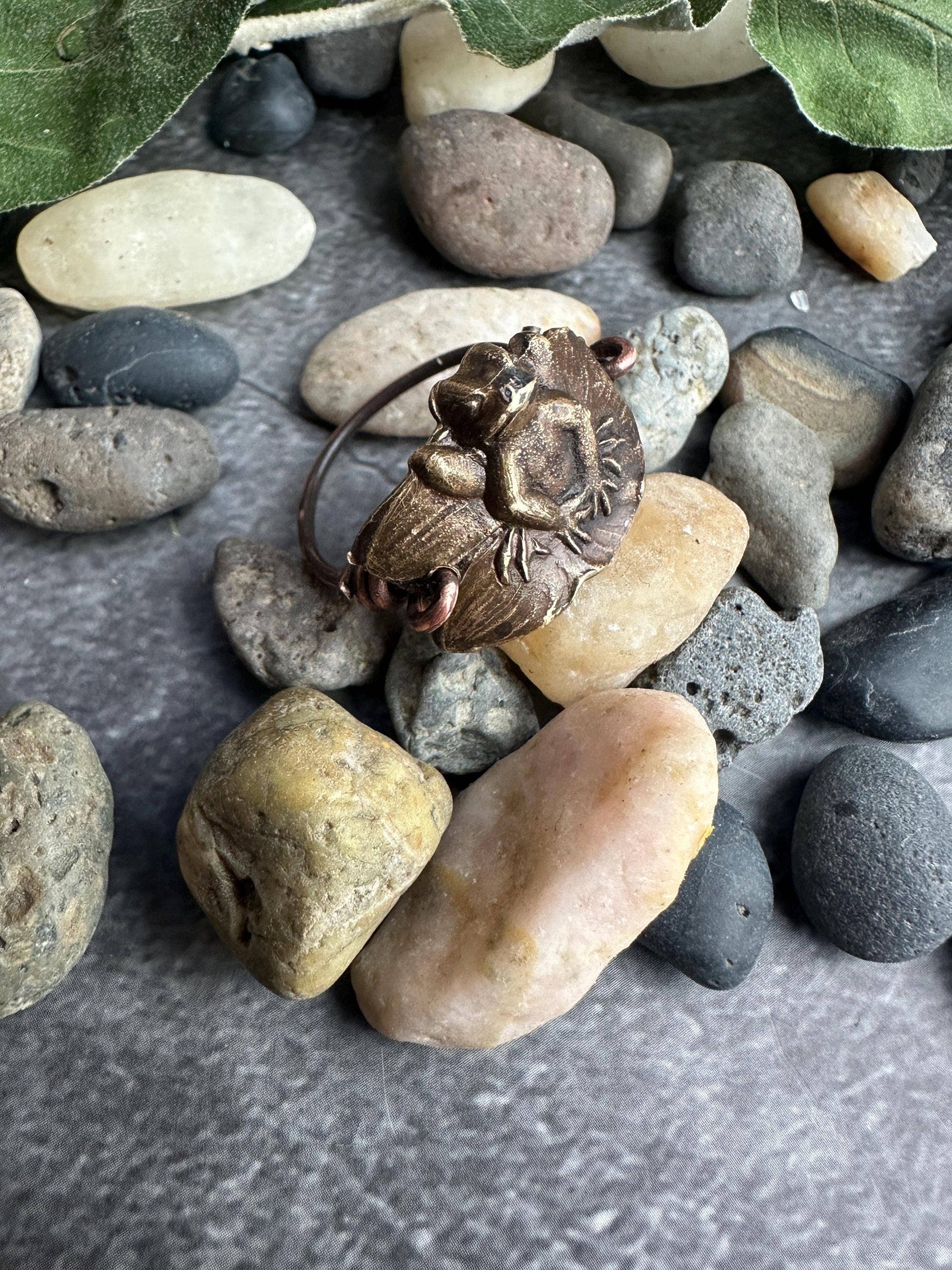 Frog on Lily Pad Ring - Hand Formed Copper & Brass