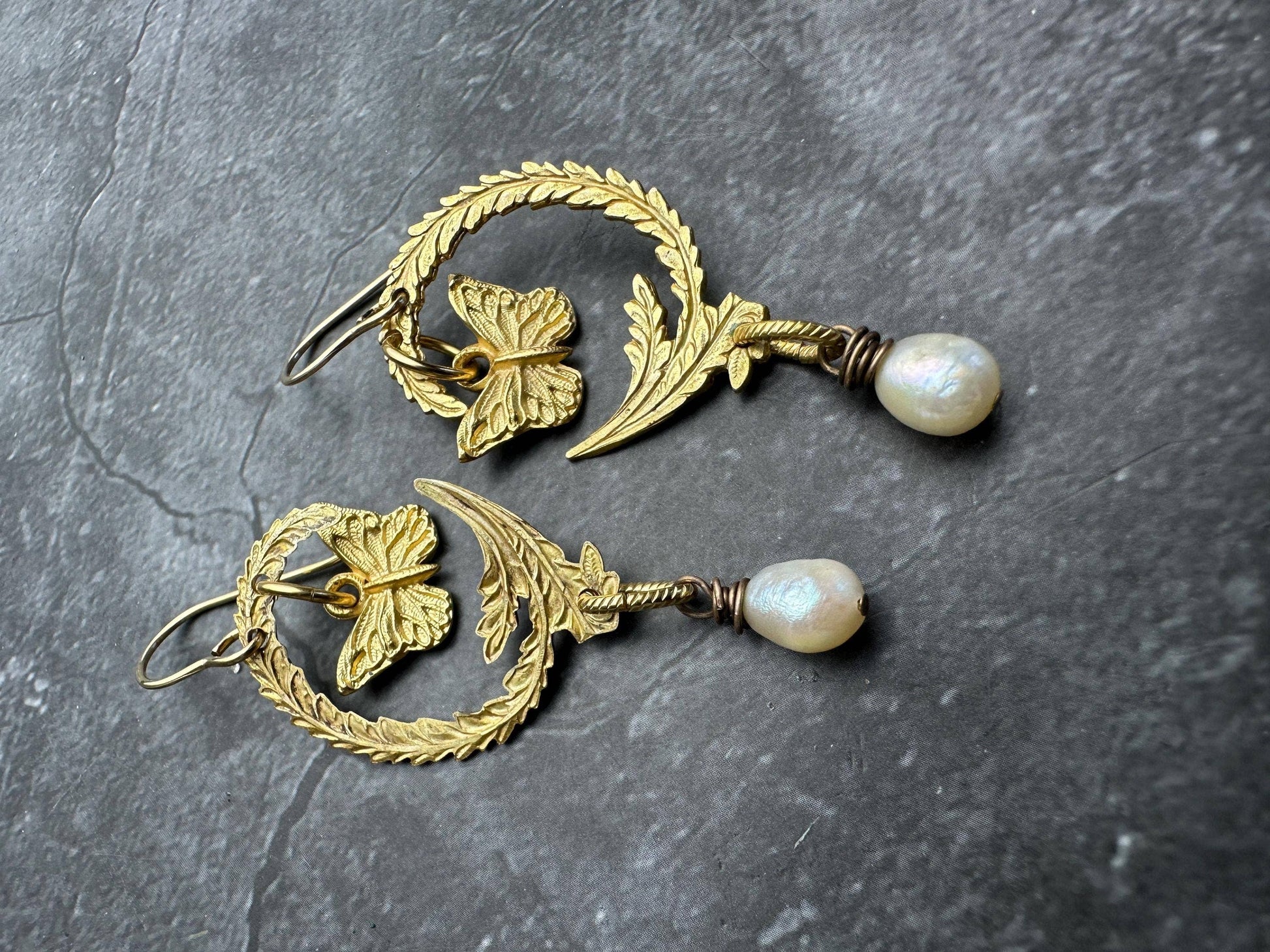 Flourish Moon Pearl Earrings