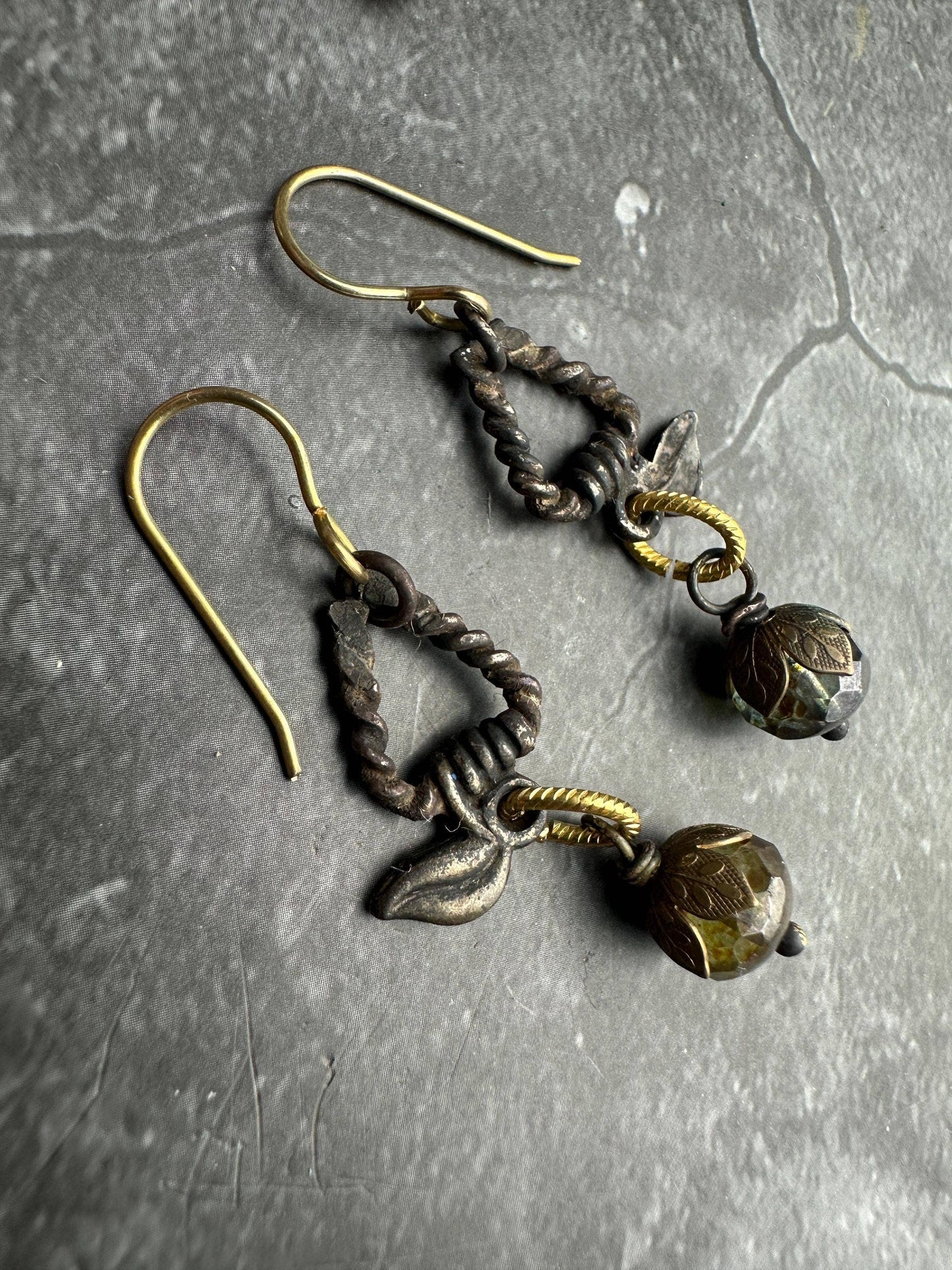 Silver Vine Triangle Earrings - Blackened Ox Faceted Glass