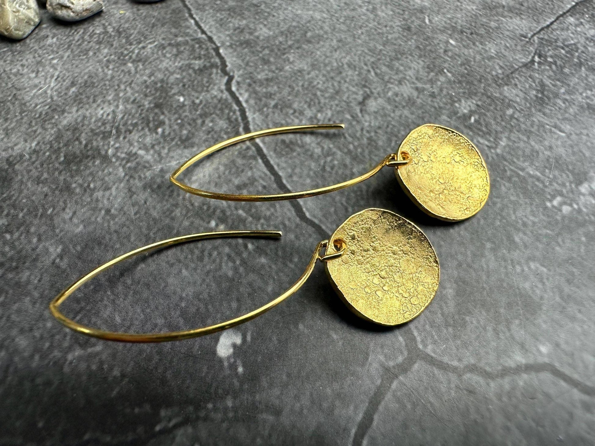 Polka dot disc Earrings - 10k Gold & Pewter